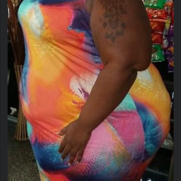 Soft colored rainbow dress - Picture 2 of 5